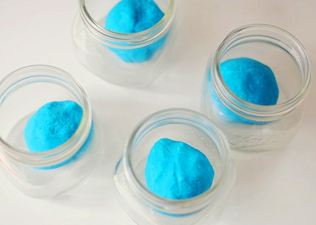 DiY Non Toxic Playdough