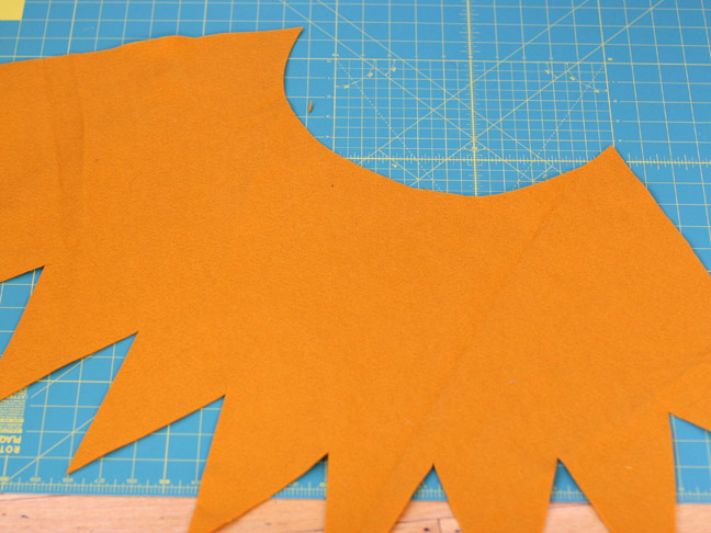 DIY: Easy Halloween Wings