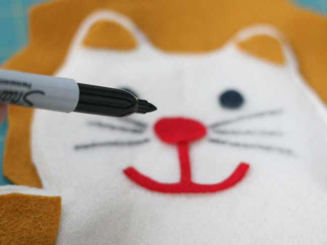 DIY: Felt Animal Puppet