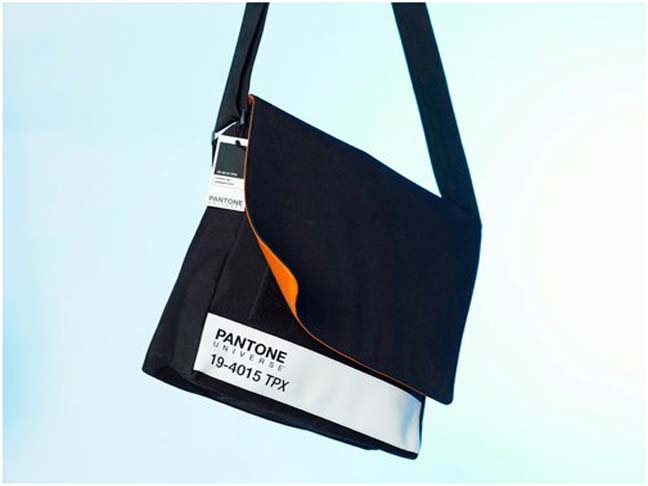 PANTONE MESSENGER BAG