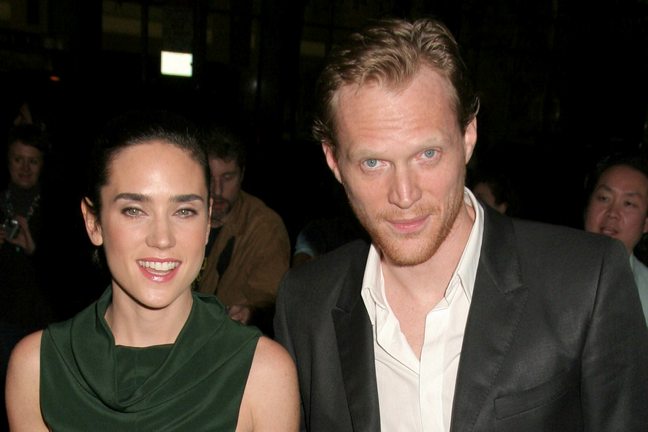 Jennifer Connelly, green dress, Paul Bettany