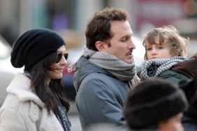 Rachel Weisz, Winter hat, black knit hat, white jacket, jeans