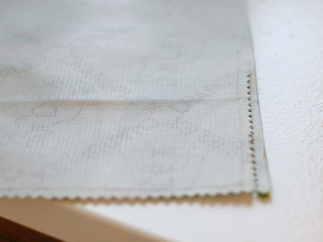zigzag stitch on oilcloth