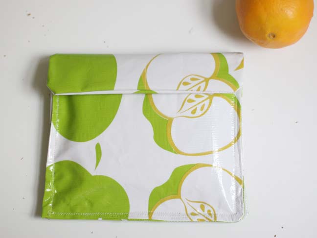 green apple oilcloth reusable sandwich bag