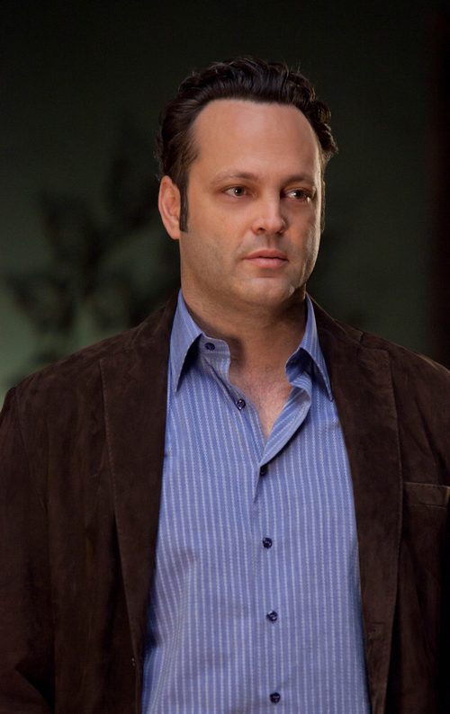 vince Vaughn, black jacket, blue shirt, tie