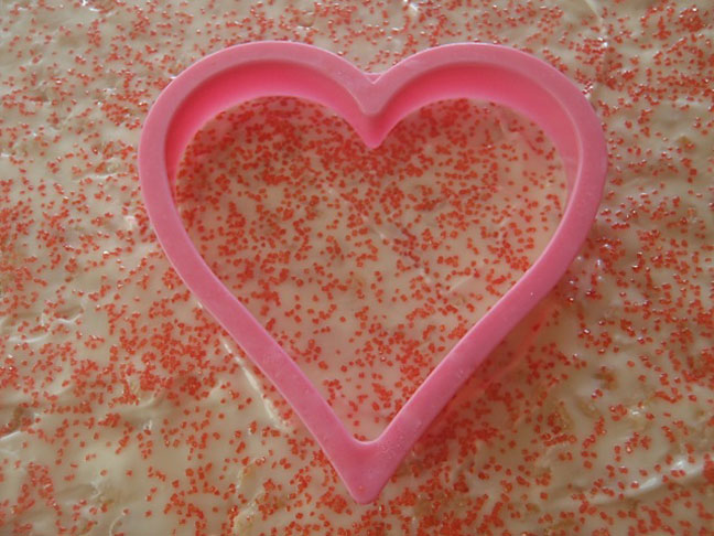 Krispy Valentine Hearts33