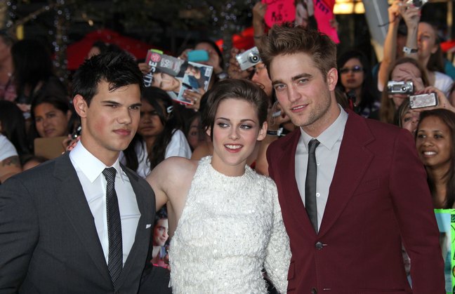 Robert Pattinson, Taylor Lautner, and Kristen StewartTwilight Saga Eclipse premiere