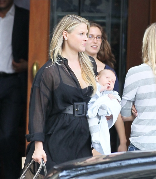 Ali Larter, black dress, baby