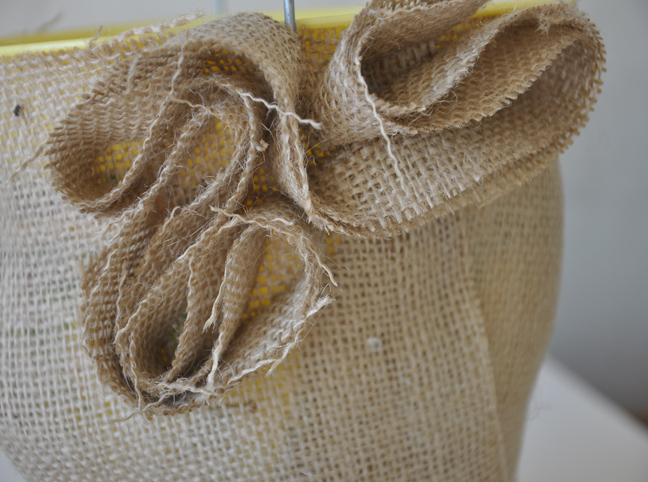 BURLAP BUCKET