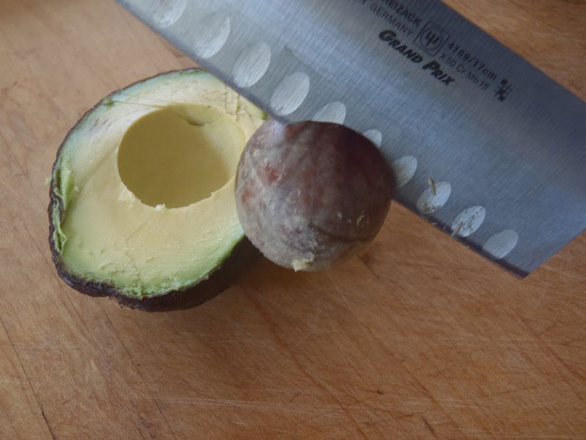 How to Cut an Avocado-3