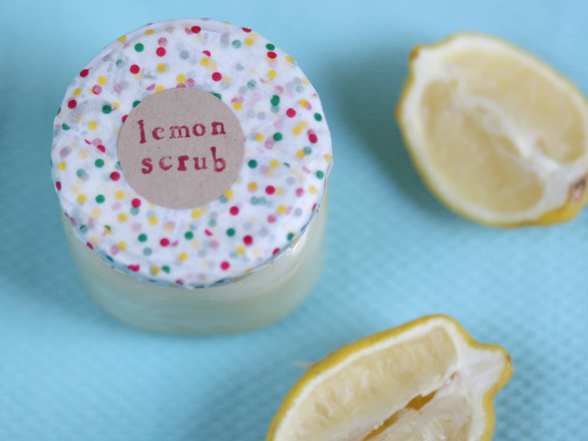 lemon scrub polka dots jar