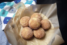 Oven Baked Cinnamon Sugar Puff Donut Holes