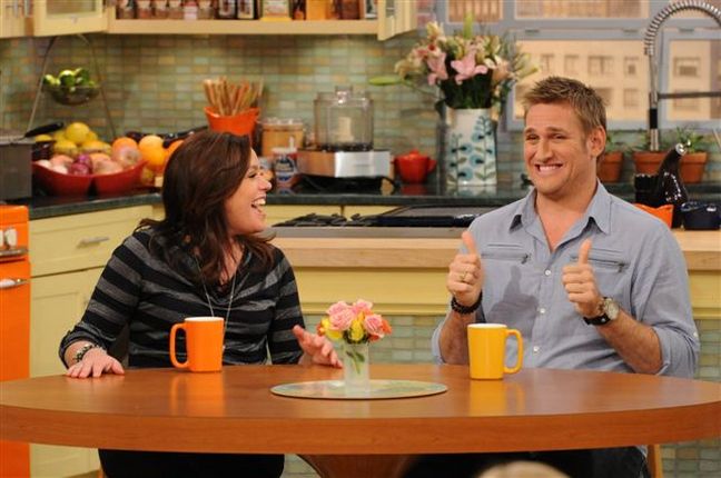 https://www.momtastic.com/wp-content/uploads/sites/5/2012/05/file_172921_0_120515-Curtis-Stone-Rachael-Ray.jpg?w=648