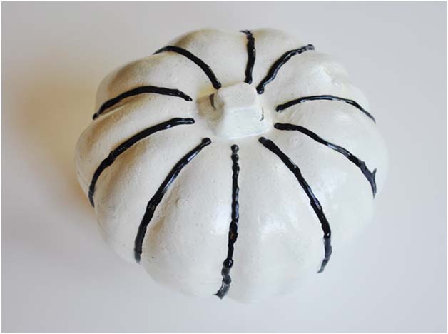 DIY Halloween Craft: Puffy Paint Pumpkin Step 2