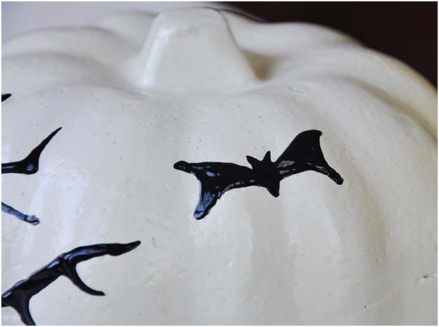 DIY Halloween Craft: Puffy Paint Pumpkin Step 5