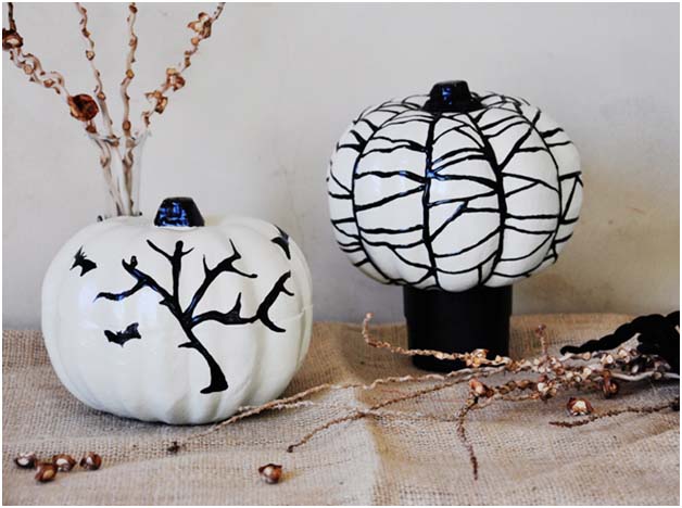 DIY Halloween Craft: Puffy Paint Pumpkin