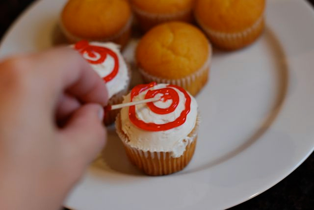 Mini Pumpkin Cupcakes Recipe - Step 7