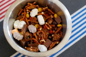 Halloween Snack Mix Recipe