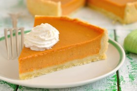 Pumpkin Pie with Graham Cracker Crust Recipe