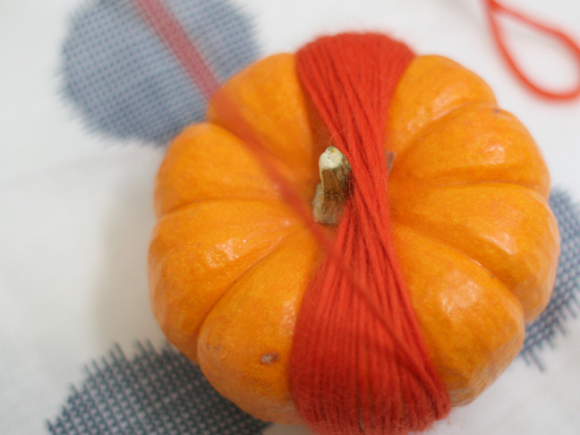 Thanksgiving Yarn Pumpkins DIY Craft