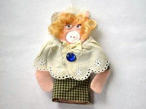 Miss Piggy Ornament Craft