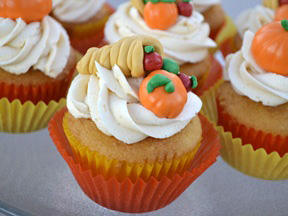 Cornicopia Pumpkin Cupcakes Recipe - Step 14