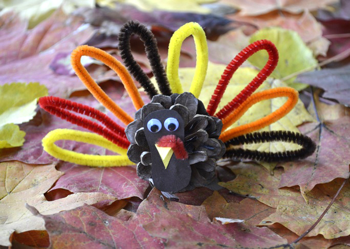 Pincone Turkey DIY Craft