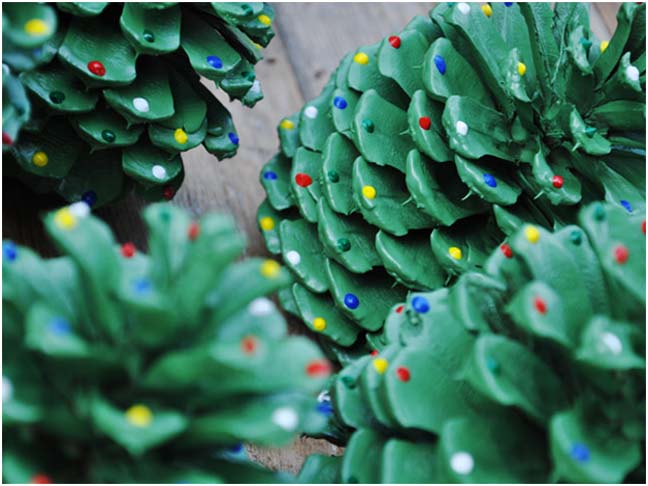 Pinecone Christmas Trees DIY Craft