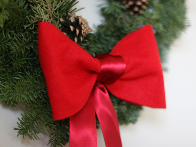 Christmas Red Felt Bow Craft - Step 11