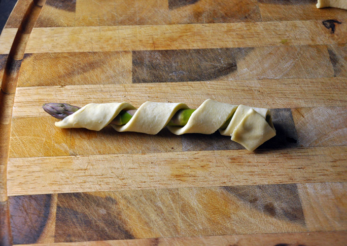 Asparagus Pastry Sticks Recipe - Step 6
