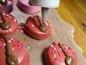 Love Bug Cookies Recipe - Step 8