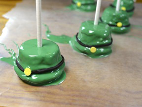 Leprechaun Cupcake Pops Recipe - Step 9