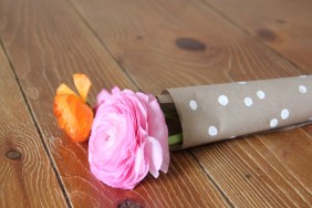 Flower Wrapping Paper DIY