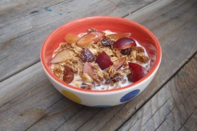 Chai granola