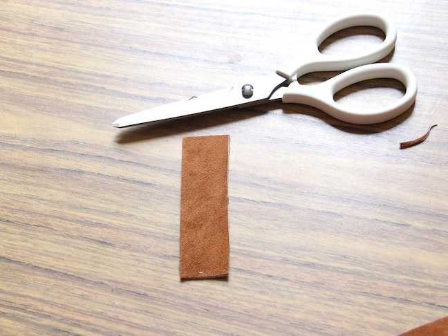 DIY: Leather Key Fob