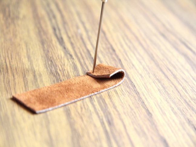 DIY: Leather Key Fob