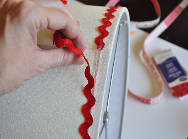 DIY: Easy Lampshade Update