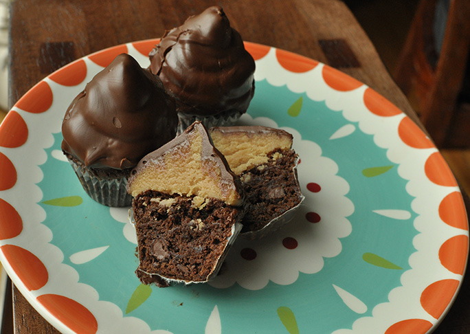 Chocolate Peanut Butter Brownie Kisses Final