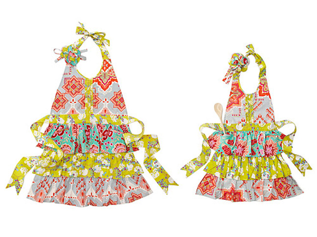 5mother-daughter-aprons