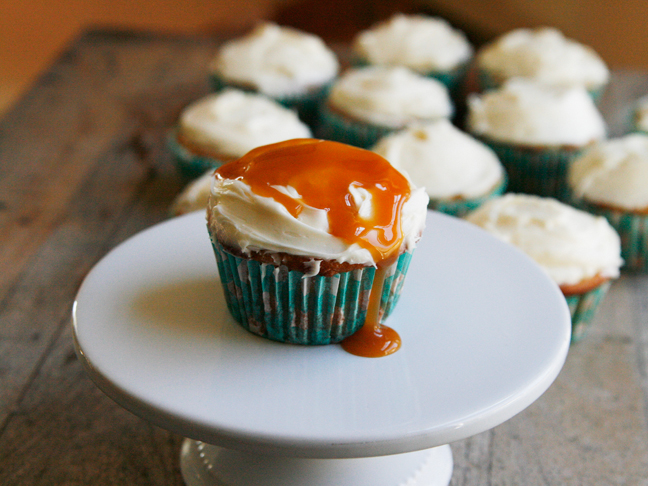 Caramel_Apple_Cupcakes