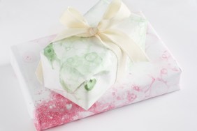 kid friendly wrapping paper making ideas