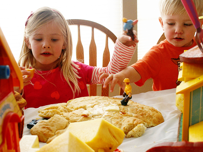 kids-construction-workers-pancake-party