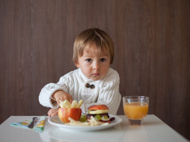 how to teach kids proper table manners