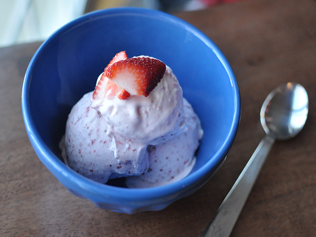 Strawberry Buttermilk Ice Cream Recipe 