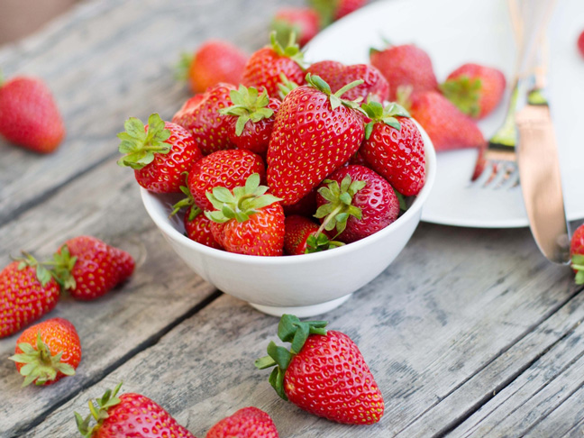 strawberries-babys-first-food strawberries-babys-first-food