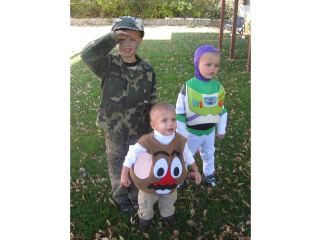 DIY-toy-story-costume-momtastic