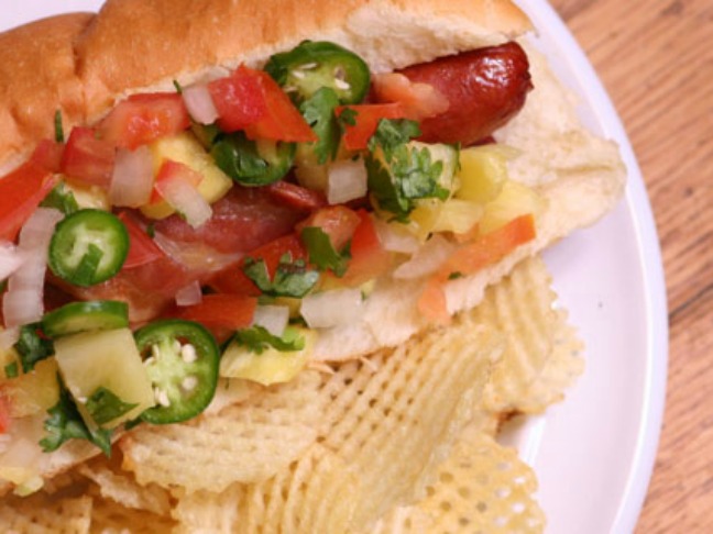 06 mexican-style-hot-dog-with-pineapple-pico-de-gallo