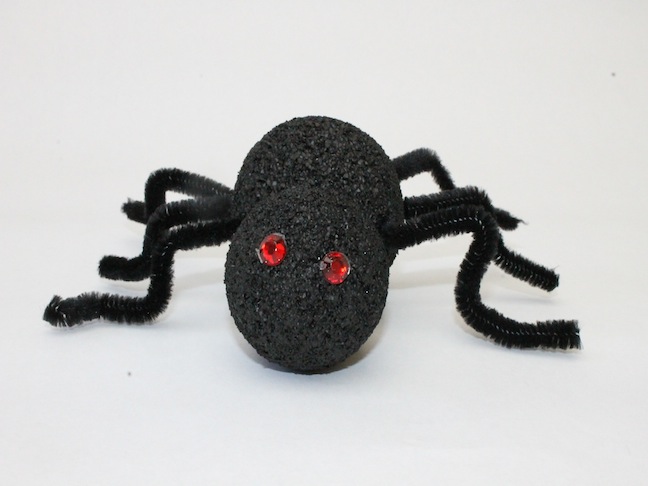 DIY Spooky Styrofoam Spider Craft; kelly ladd sanchez; momtastic.com