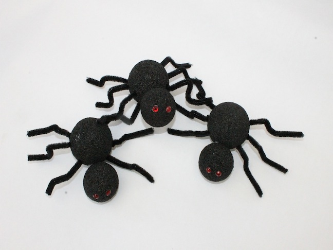DIY Spooky Styrofoam Spider Craft; kelly ladd sanchez; momtastic.com