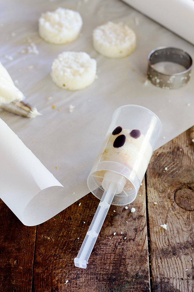 Ghost Cake Push Pops